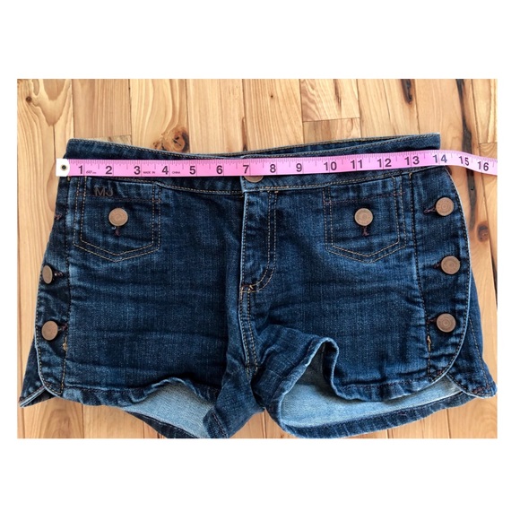Marc by Marc Jacobs 70s jean shorts - Picture 3 of 4